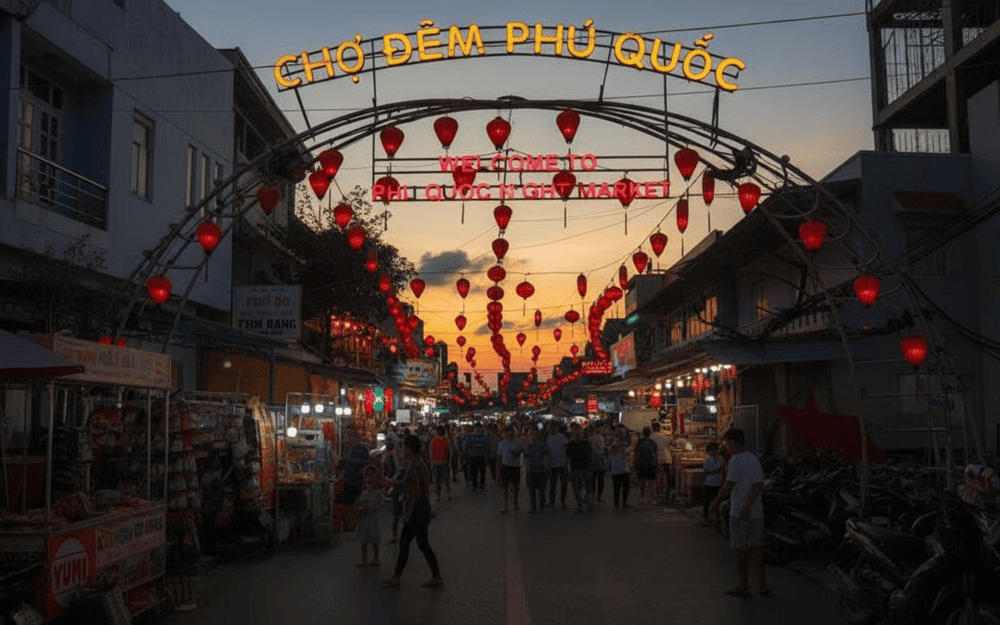 Phu Quoc Night Market - A haven for dining feast and shopping